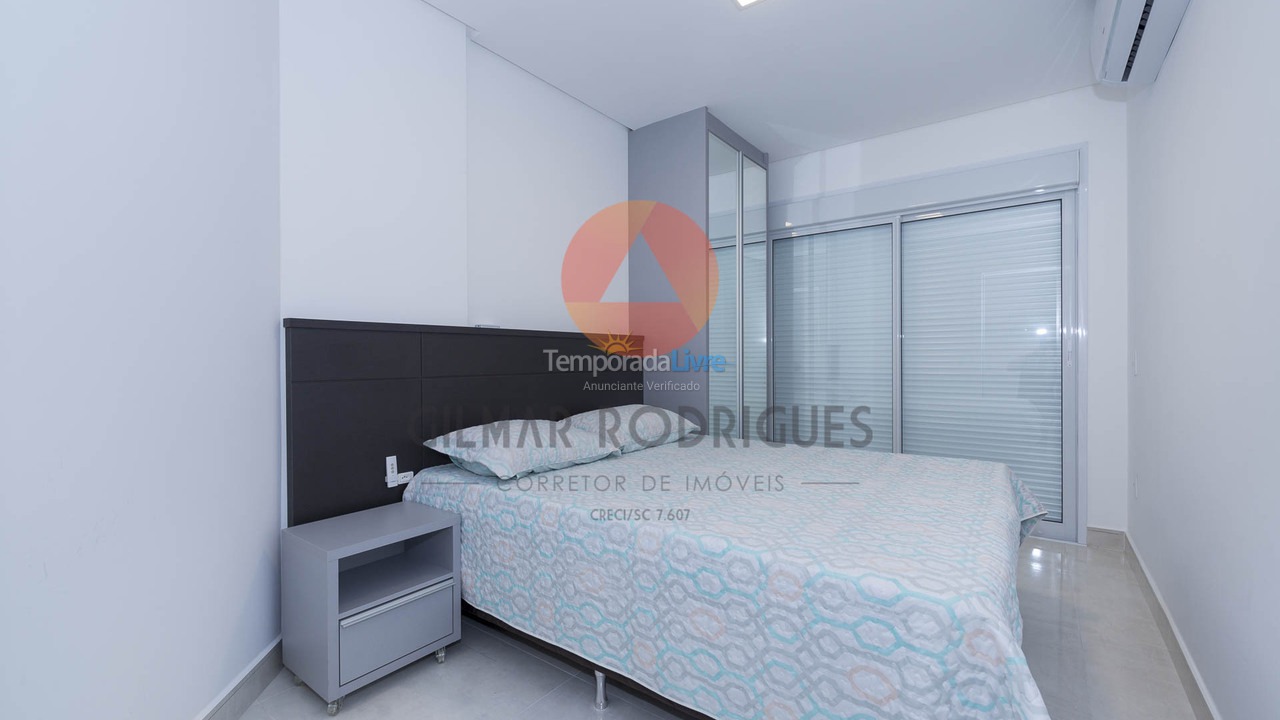 Apartamento para aluguel de temporada em Bombinhas (Canto Grande)