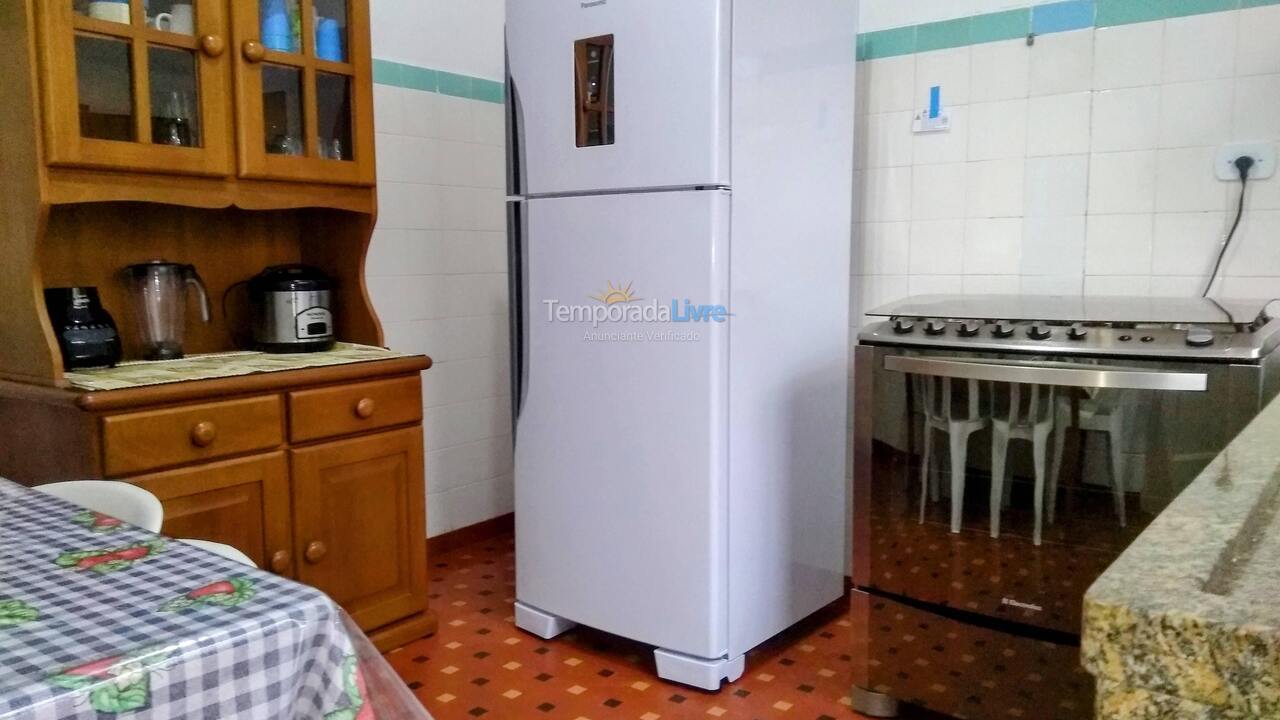 Casa para alquiler de vacaciones em Peruíbe (Centro)