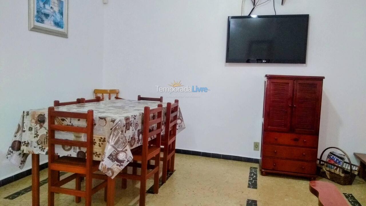 Casa para alquiler de vacaciones em Peruíbe (Centro)
