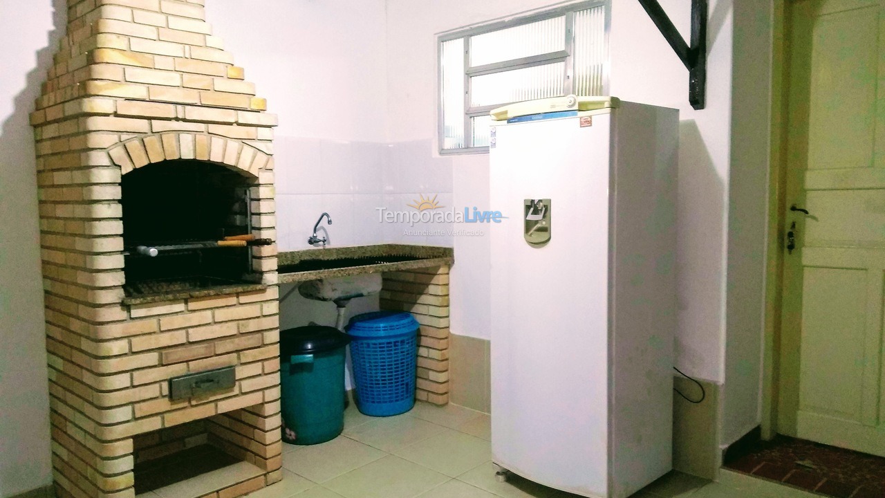 Casa para alquiler de vacaciones em Peruíbe (Centro)