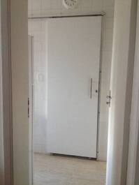 Gran habitación individual bien ubicada en Barra