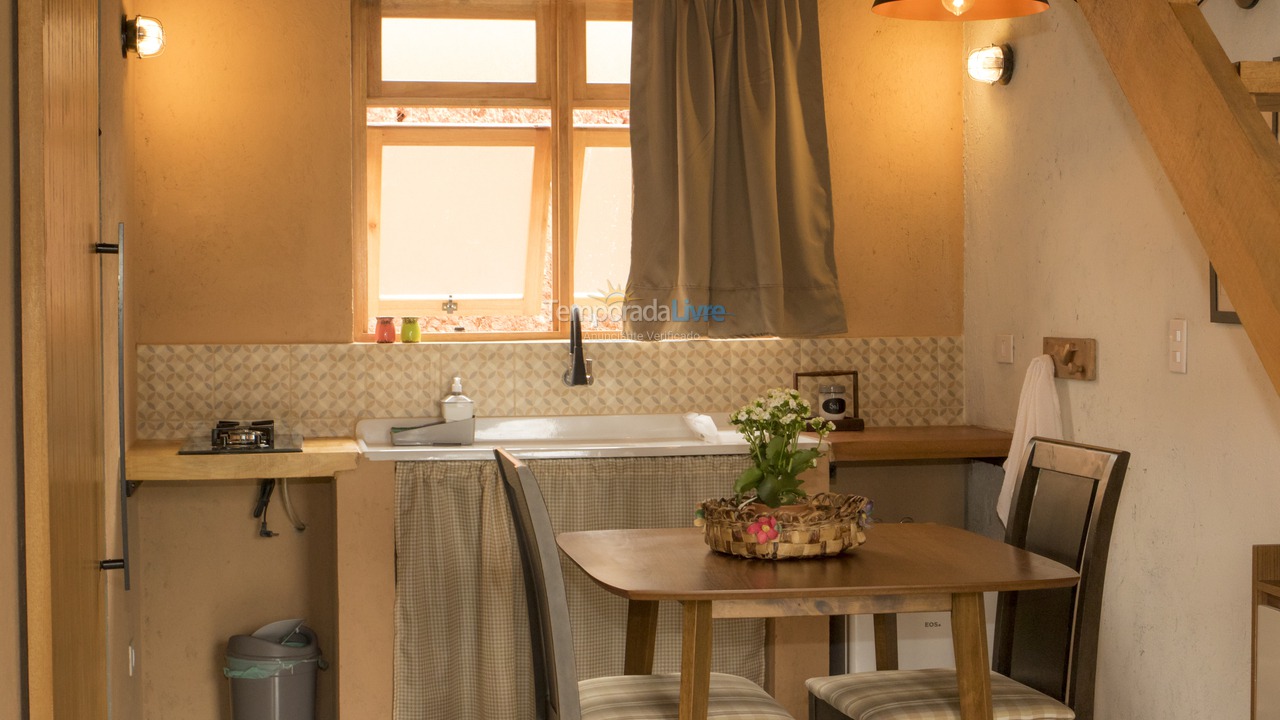 Casa para aluguel de temporada em São Bento do Sapucaí (Bairro do Serrano)