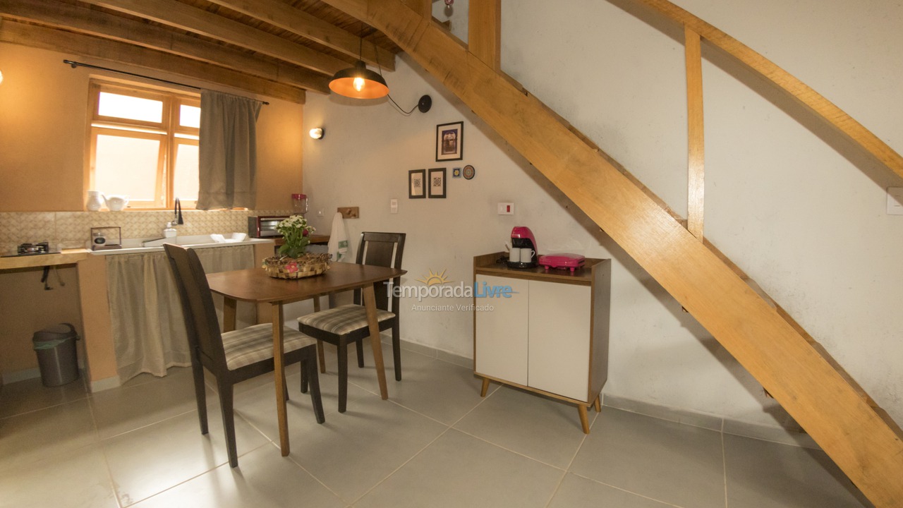 Casa para aluguel de temporada em São Bento do Sapucaí (Bairro do Serrano)