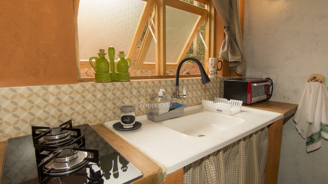 Casa para aluguel de temporada em São Bento do Sapucaí (Bairro do Serrano)