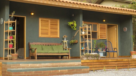 Vila do Lago - Chalés aconchegantes em frente ao Lago e montanhas!!!