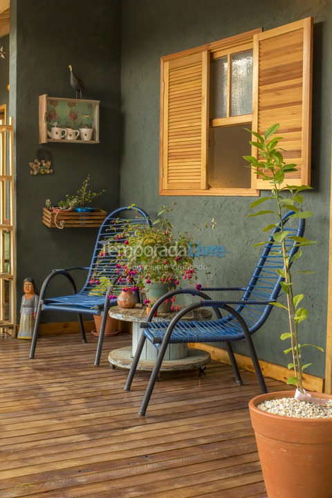 Casa para aluguel de temporada em São Bento do Sapucaí (Bairro do Serrano)