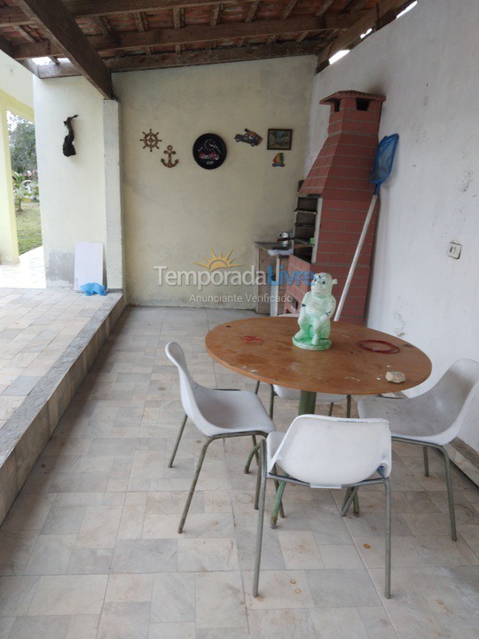 Casa para aluguel de temporada em Itanhaém (Balneário Gaivotas)