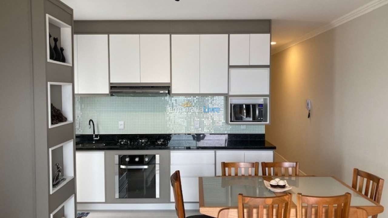 Apartamento para aluguel de temporada em São Francisco do Sul (Enseada)