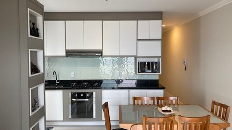 Excelente apto frente mar, 1 suite mais 1 quarto com AC, WI-FI