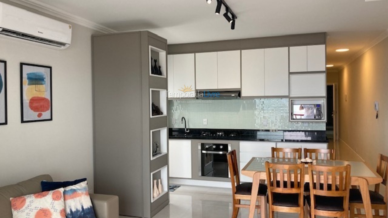 Apartamento para aluguel de temporada em São Francisco do Sul (Enseada)