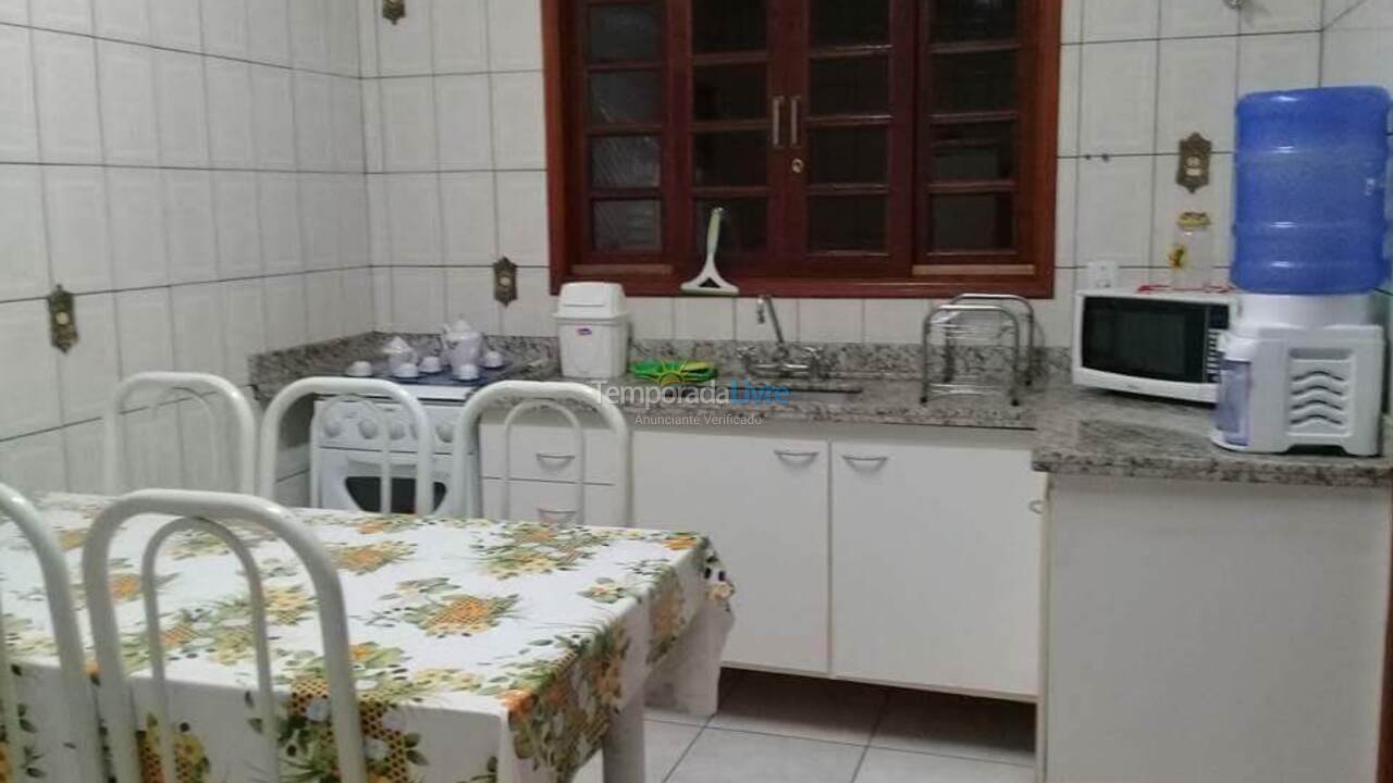 Casa para aluguel de temporada em Olímpia (Jardim Toledo)