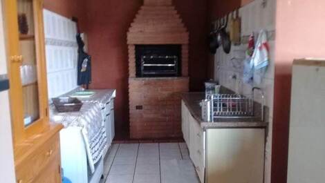 Recanto do Futuro c/ Piscina e churrasqueira