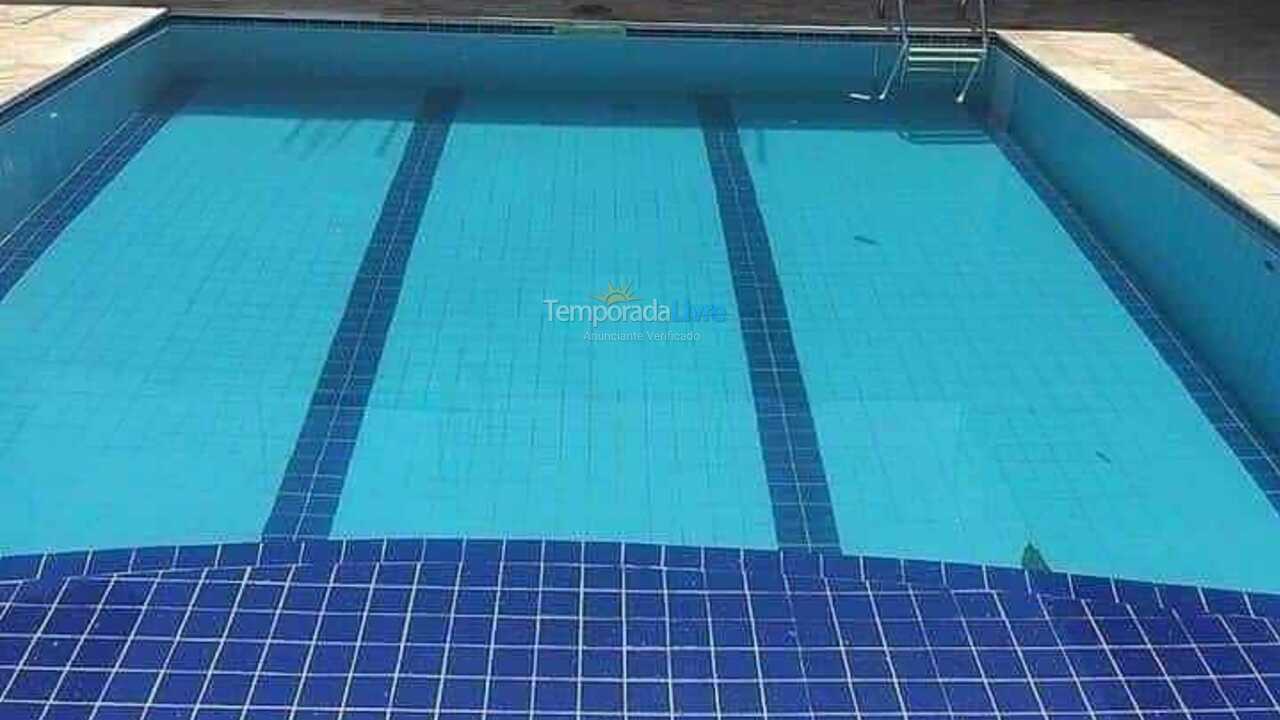 Casa para aluguel de temporada em Guarujá (Jardim Virgínia)