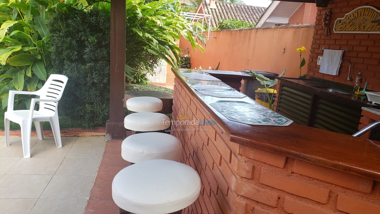 Casa para aluguel de temporada em Guarujá (Praia do Pernambuco)