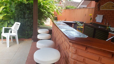 CASA 4 DS, PISCINA, WI-FI, CHURR. PRAIA PERNAMBUCO, COND. FECHADO.