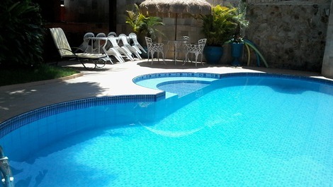 CASA 4 DS, PISCINA, WI-FI, CHURR. PRAIA PERNAMBUCO, COND. FECHADO.
