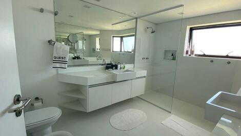 BEAUTIFUL APARTMENT WITH SEA VIEWS 8 PEOPLE BERTIOGA