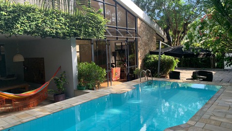 GREENWOOD PARK - GOOD PRICE - POOL IN SECURE VERY GREEN CONDOMINIUM!