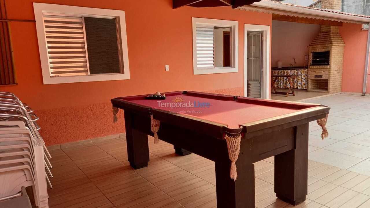 Casa para aluguel de temporada em Ubatuba (Praia das Toninhas)