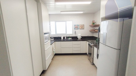 105 House with 4 bedrooms 50 meters from the beach