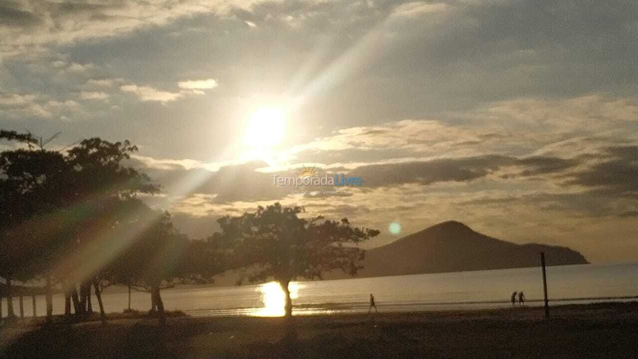 Casa para alquiler de vacaciones em Caraguatatuba (Massaguaçu)
