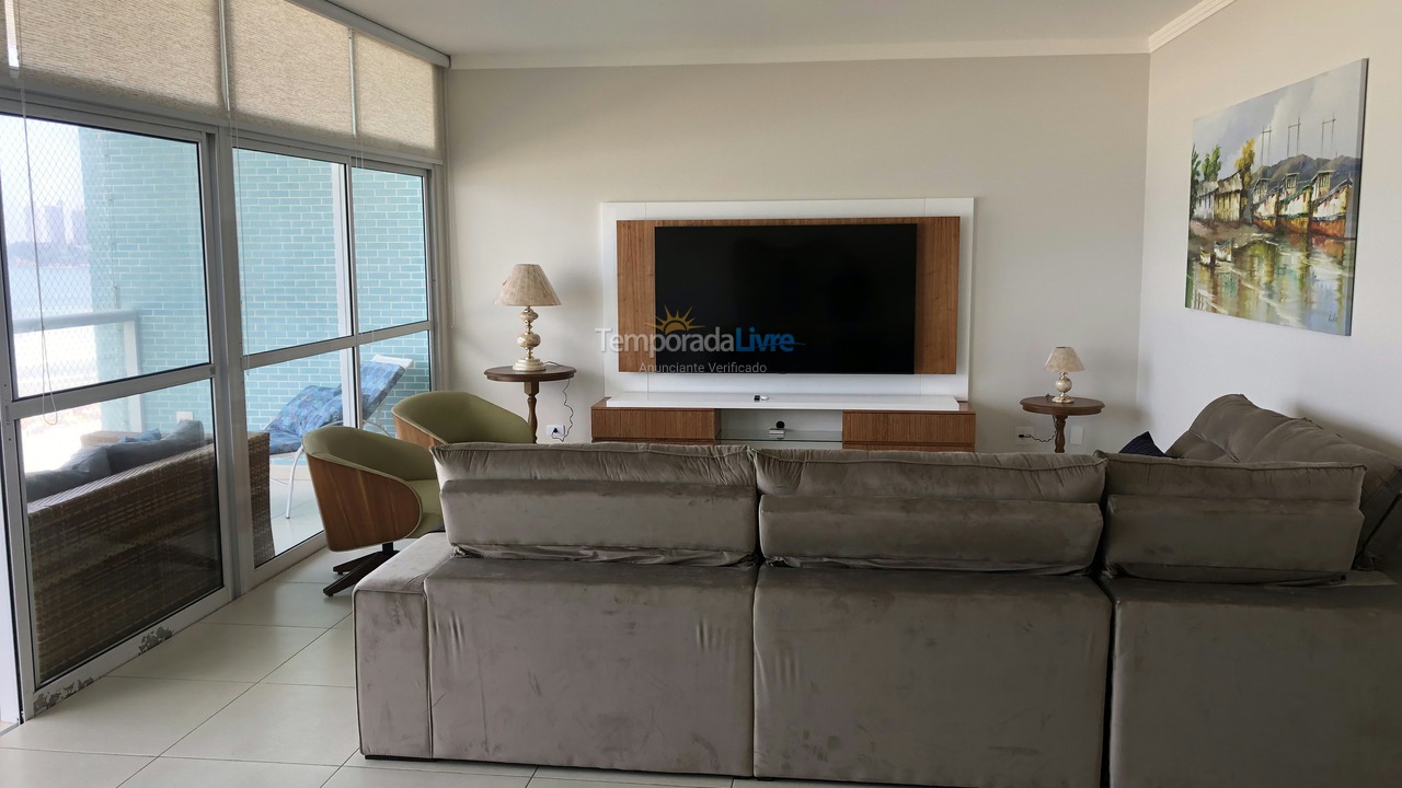 Apartamento para aluguel de temporada em Guarujá (Pitangueiras)