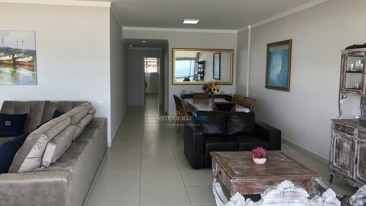 Apartamento para aluguel de temporada em Guarujá (Pitangueiras)