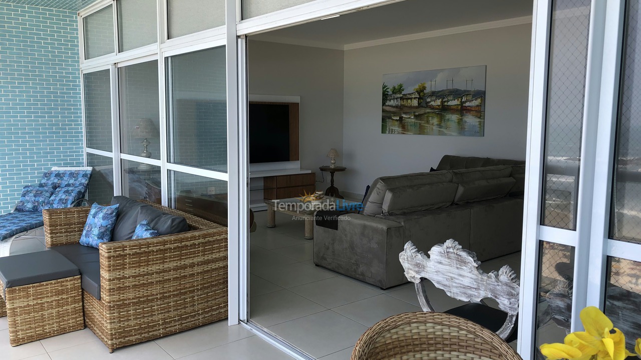Apartamento para aluguel de temporada em Guarujá (Pitangueiras)