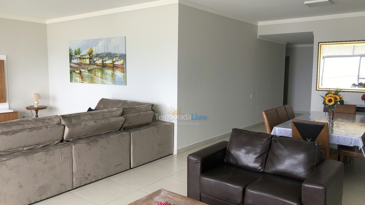 Apartamento para aluguel de temporada em Guarujá (Pitangueiras)