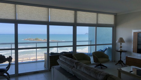 APARTAMENTO ALTO PADRÃO COM VISTA TOTAL PARA O MAR