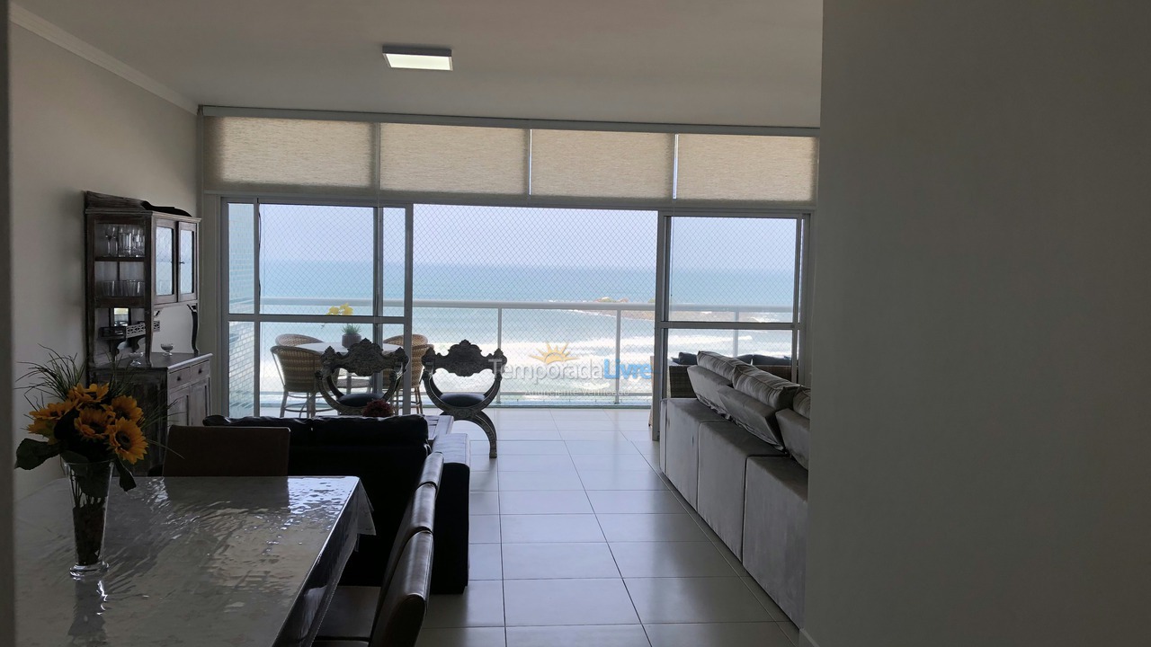Apartamento para aluguel de temporada em Guarujá (Pitangueiras)