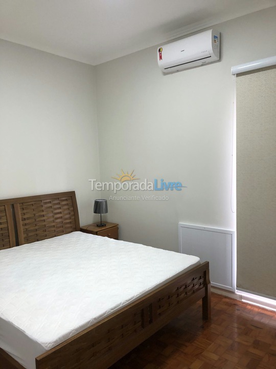 Apartamento para aluguel de temporada em Guarujá (Pitangueiras)