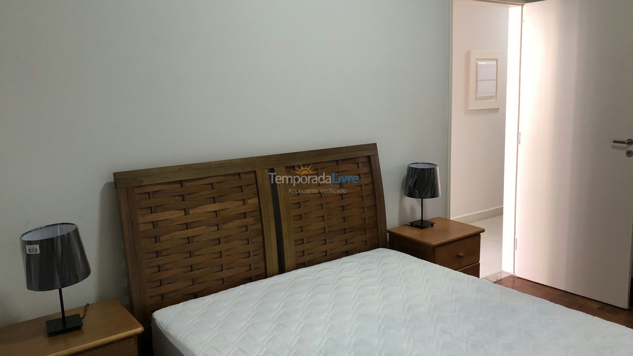 Apartamento para aluguel de temporada em Guarujá (Pitangueiras)