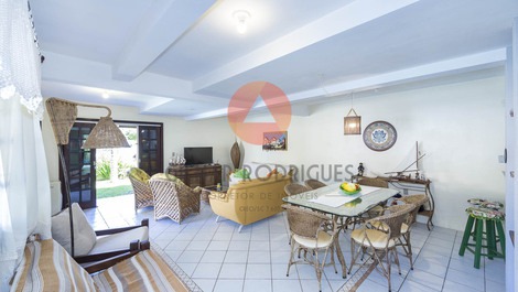 Casa com 4 dormitórios a 50 metros do mar