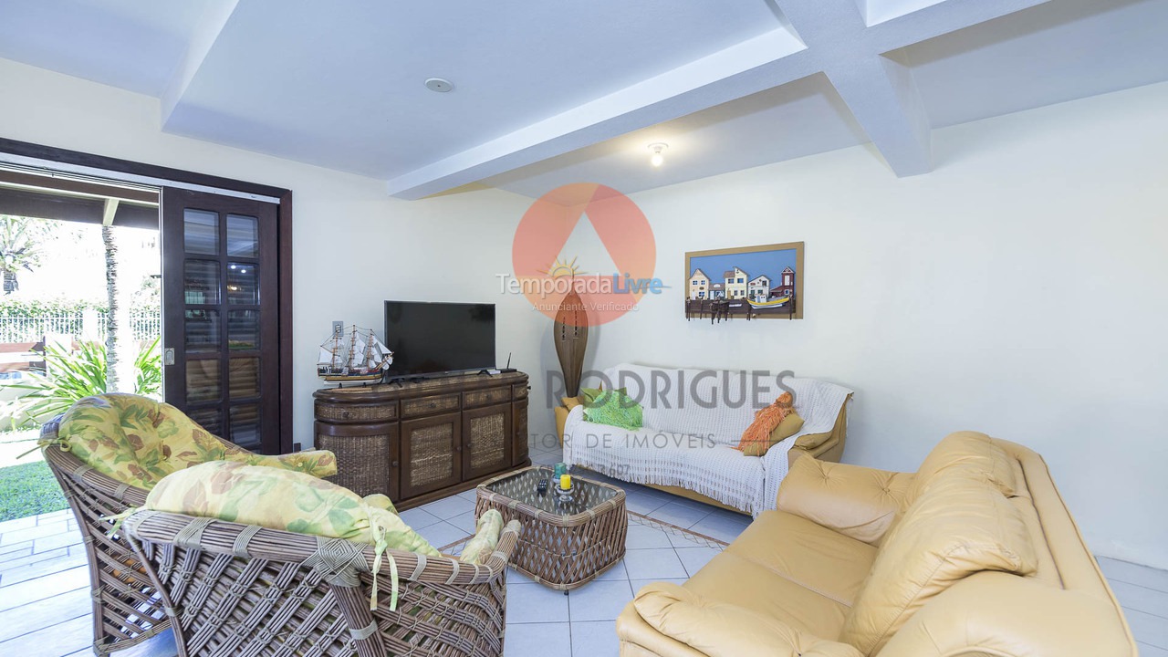 Casa para aluguel de temporada em Bombinhas (Mariscal)