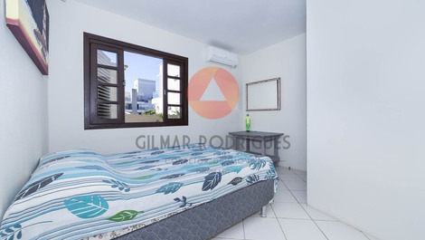 Casa com 4 dormitórios a 50 metros do mar