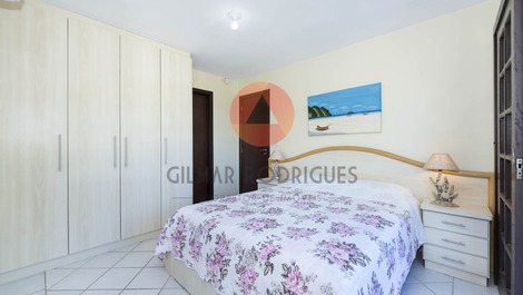 Casa com 4 dormitórios a 50 metros do mar