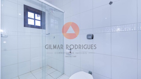 Casa com 4 dormitórios a 50 metros do mar