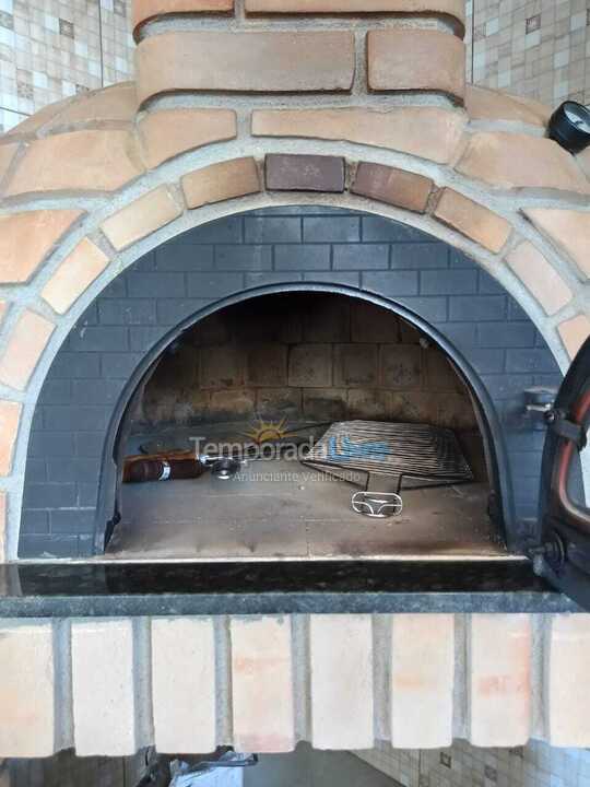 Casa para alquiler de vacaciones em Paraibuna (Bairro da Grama)