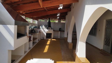 Casa muy cómoda en Ubatuba a 300 metros de la playa de Perequê Mirim