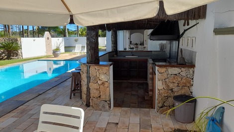 Paraíso en Jardim Acapulco, 5 habitaciones. 100m de la entrada