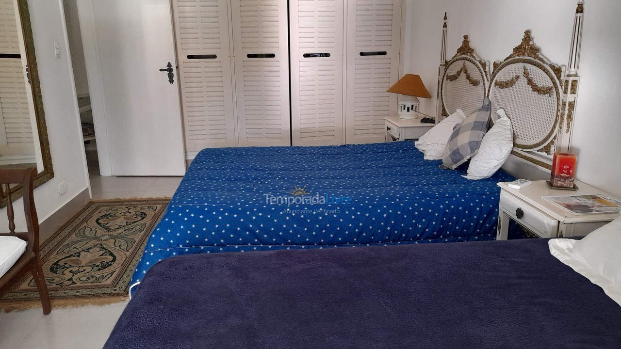 Casa para alquiler de vacaciones em Guarujá (Jardim Acapulco)