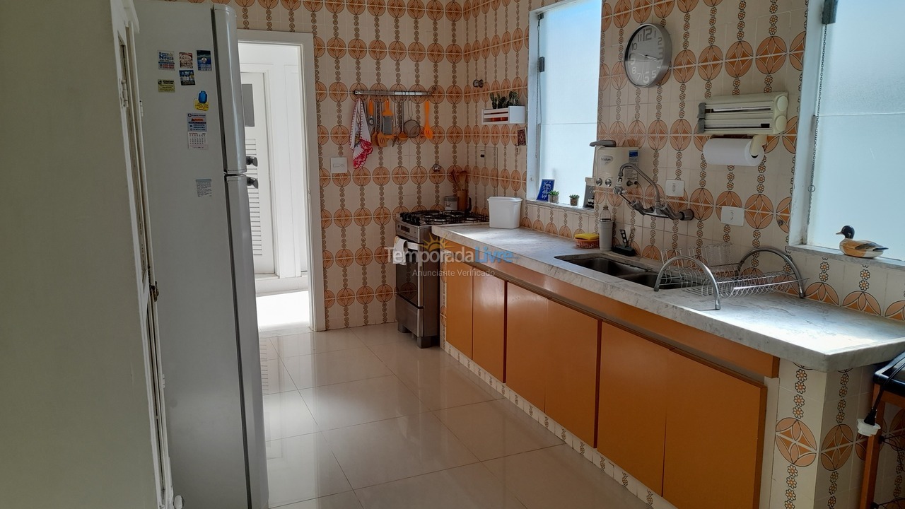 Casa para alquiler de vacaciones em Guarujá (Jardim Acapulco)