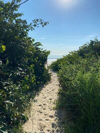 Caminho em frente para praia