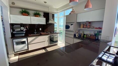 Cozinha integrada com churrasqueira