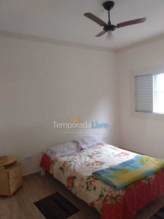 Casa para aluguel de temporada em Paranapanema (Condomínio Riviera de Santa Cristina Xiii)