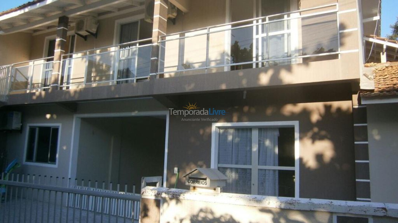 Apartment for vacation rental in Bombinhas (Praia de Zimbros)