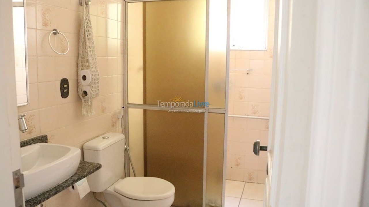 Apartamento para aluguel de temporada em Guarujá (Pitangueiras)