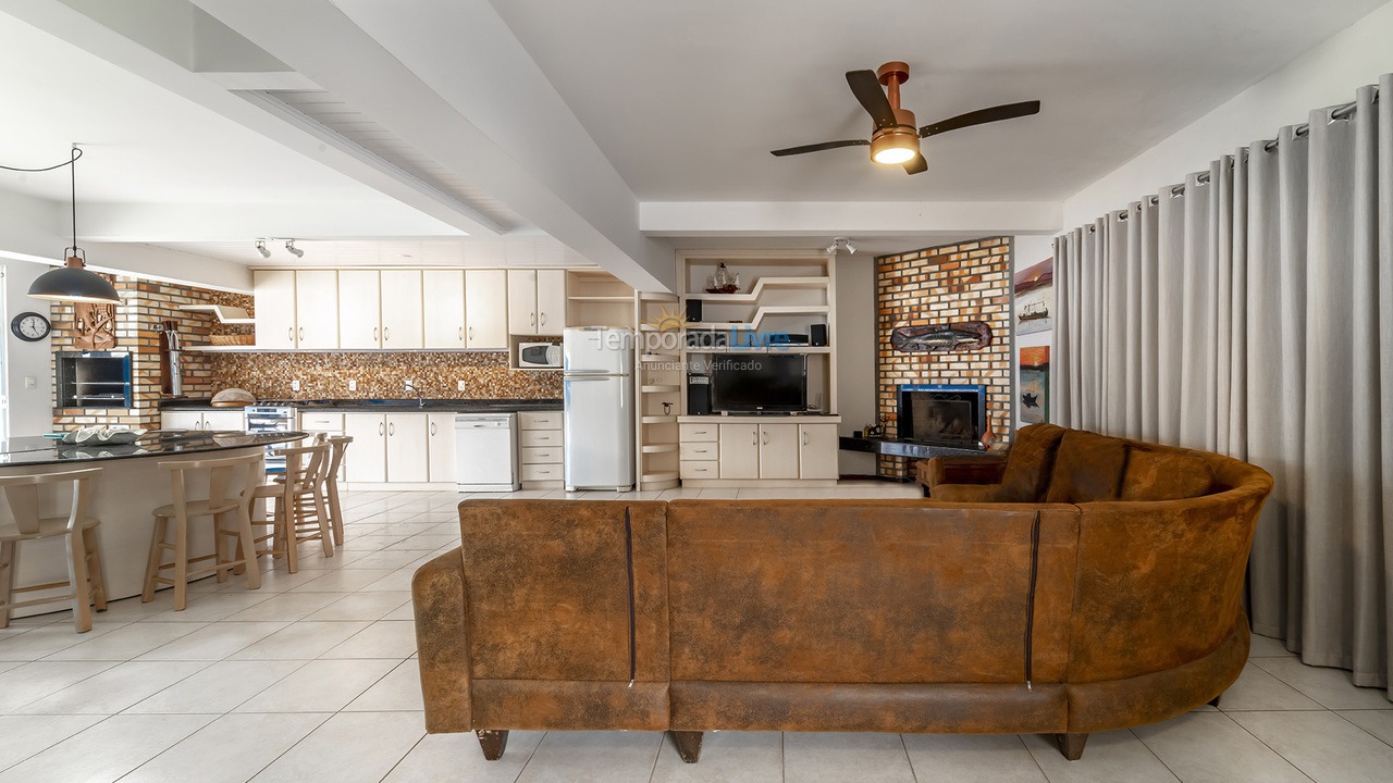 House for vacation rental in Bombinhas (Mariscal)