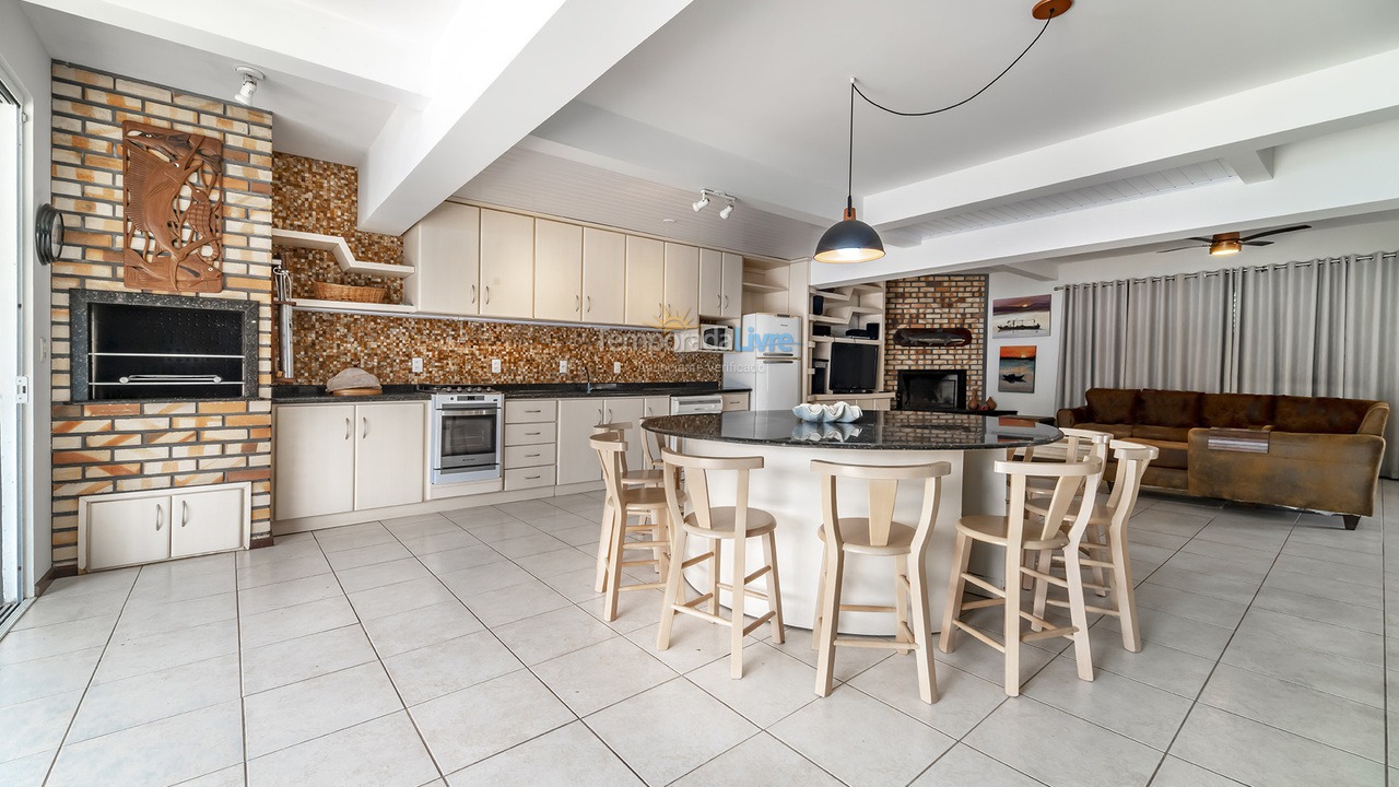 House for vacation rental in Bombinhas (Mariscal)